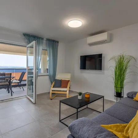 شقة Modernes In Crikvenica Mit Gemeinschaftspool By Interhome *