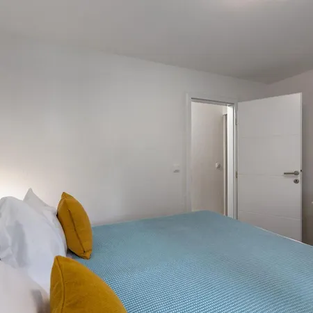 Apartment Modernes In Mit Gemeinschaftspool By Interhome *