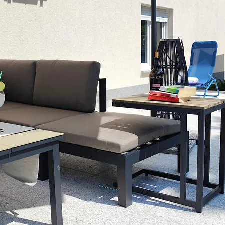 Apartment Modernes In Mit Gemeinschaftspool By Interhome *